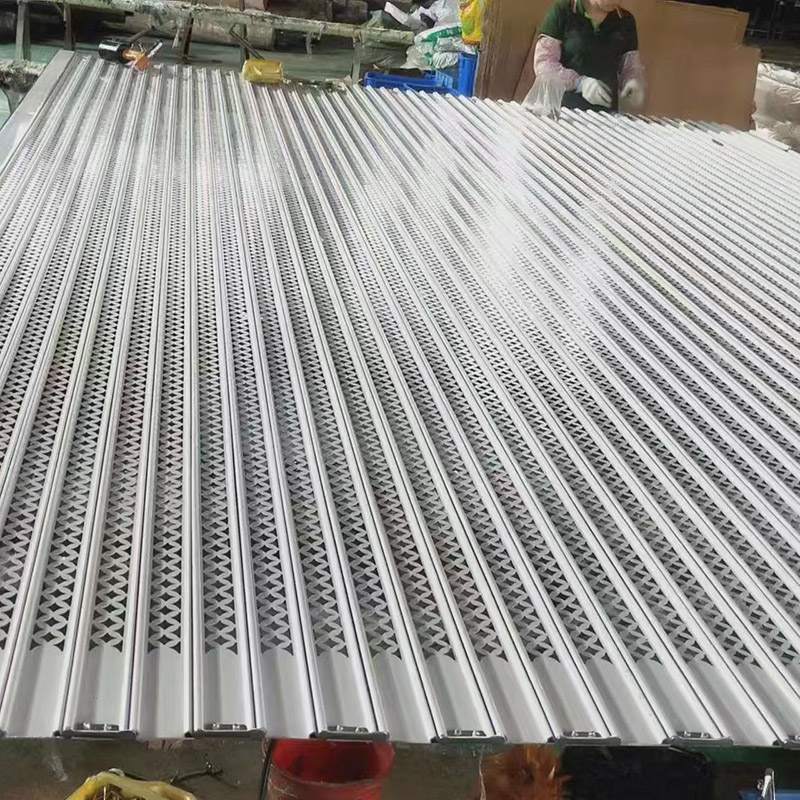 Lichtgewicht garagerolluikdeuren